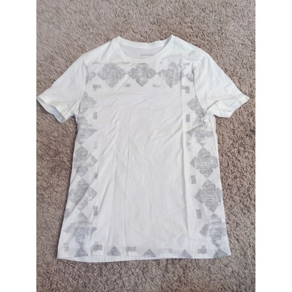 Express White T-Shirt with Gray Geometric Trim